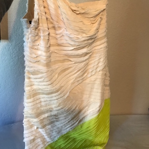 BEBE Off-white/beige/lime green one-shoulder cocktail dress - Picture 2 of 4